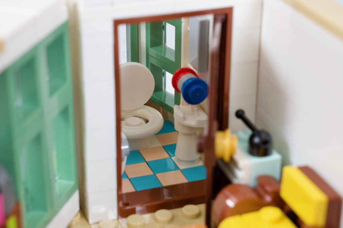 LEGO Icons 11371 Shopping Street review 34 1200x800