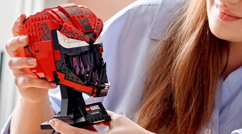 Get ready for the Carnage as a new LEGO Marvel Helmet is out now worldwide