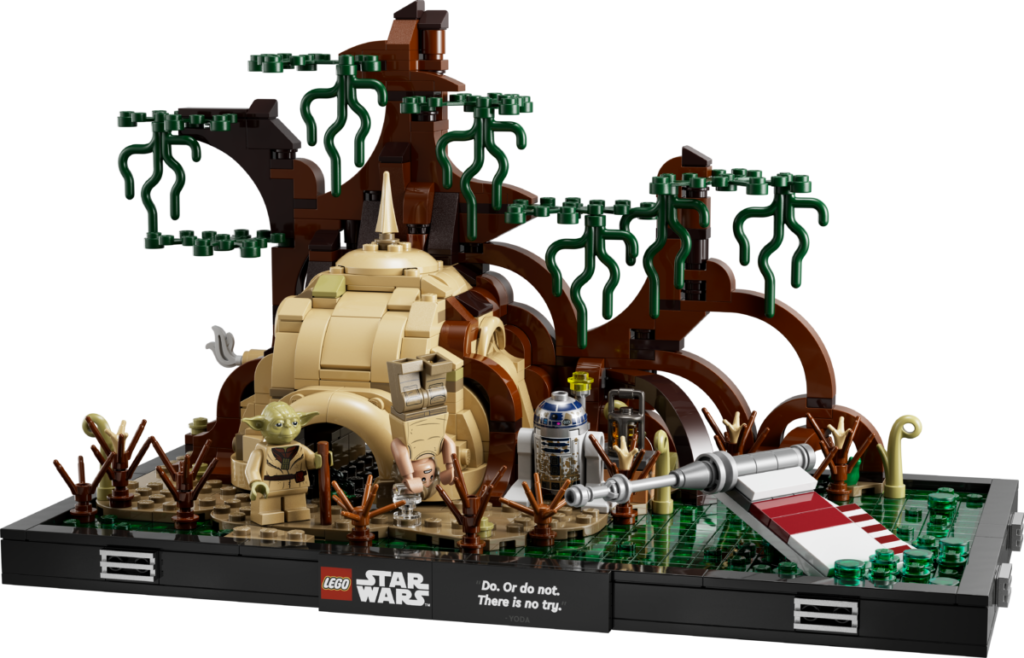 LEGO Star Wars 75330 Dagobah Jedi Training diorama set 08 1024x658
