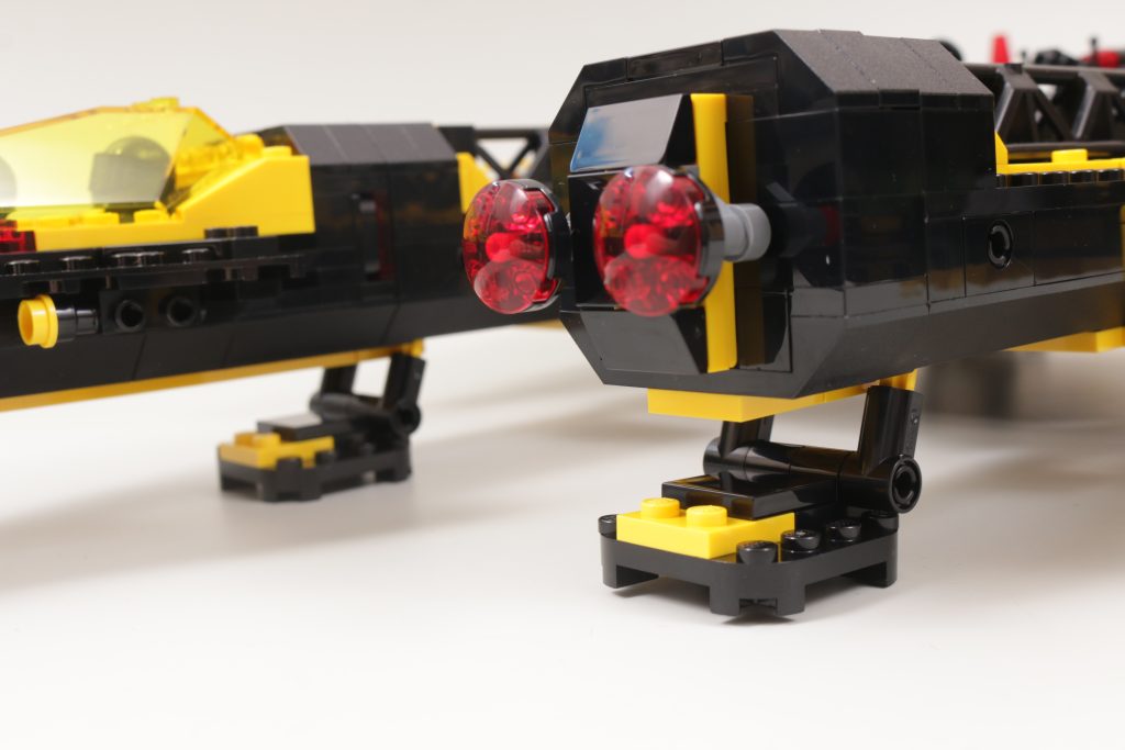 LEGO Icons 10355 Blacktron Renegade review 8 1024x683