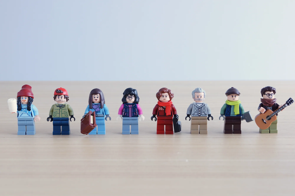 LEGO Ideas Gilmore Girls Stars Hollow 6