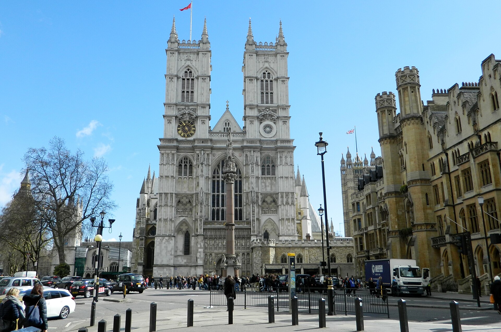 Westminster_Abbey_facade_London_2016_(14)